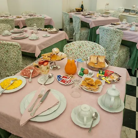 Giulia Hotel